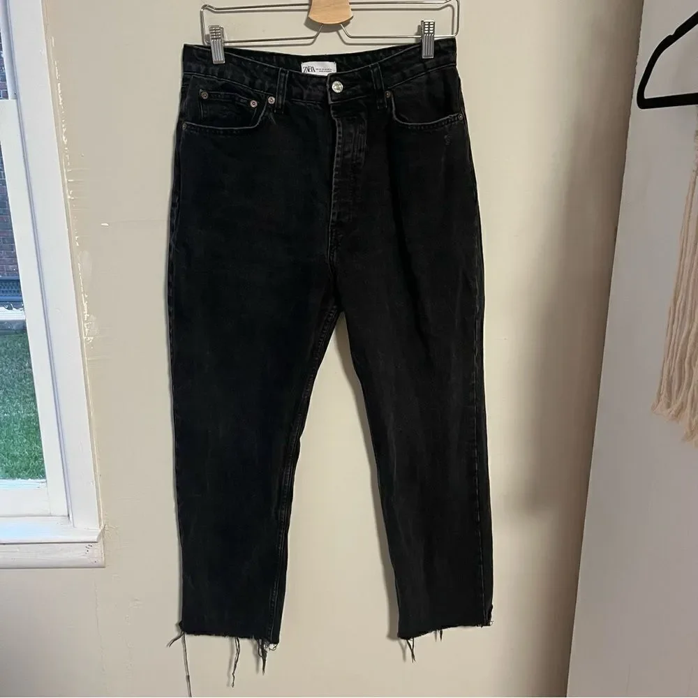 Zara High Rise Button Fly Mom Jean Black Raw Hem